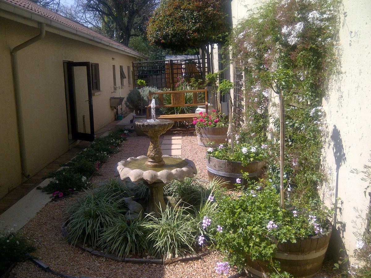 A Hundred Thousand Welcomes B&B Sandton Exterior photo